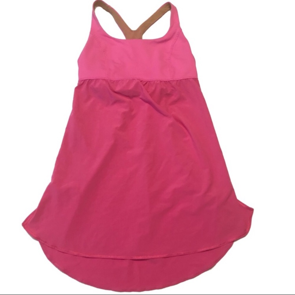 Lululemon Venus tank in Light Pow Pink 
Size 4